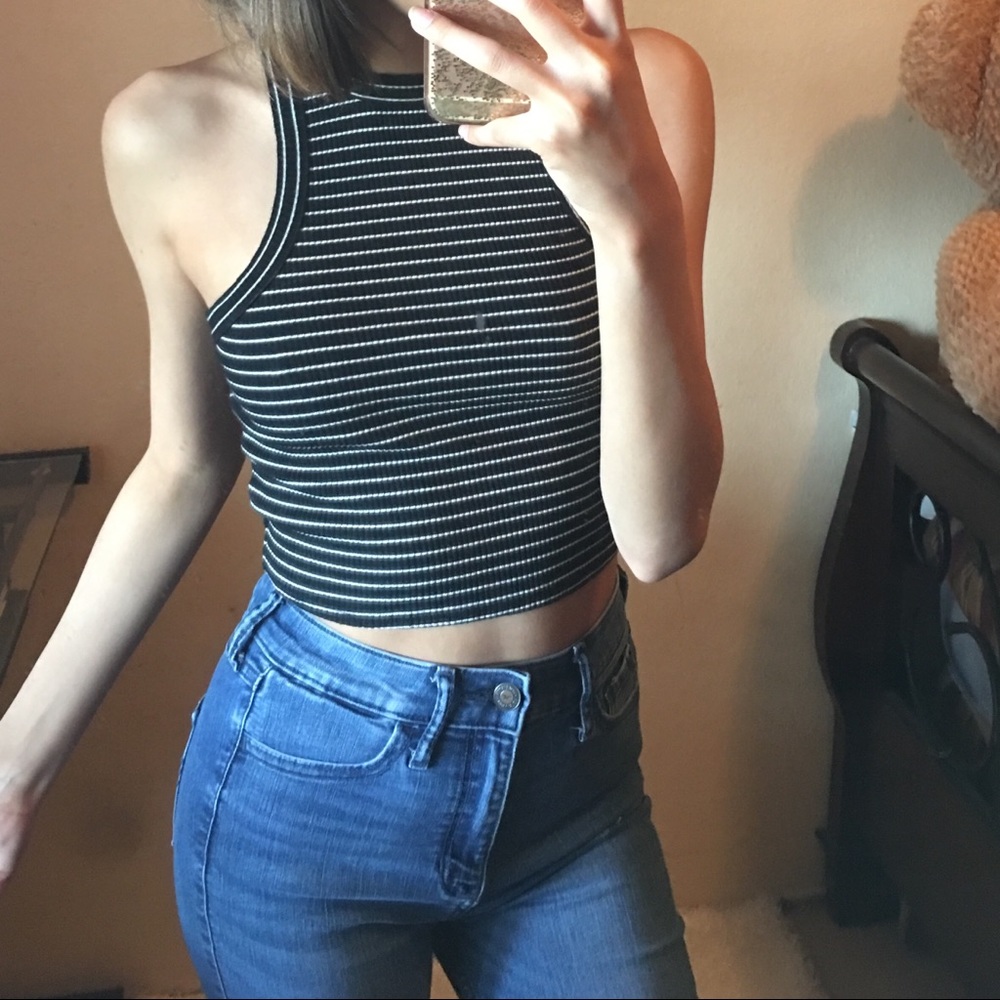 Garage Crop Top (S)